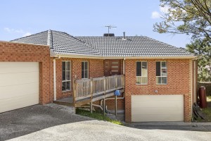 001_Open2view_ID379893-2-8_Larkspur_Ave_Doncaster